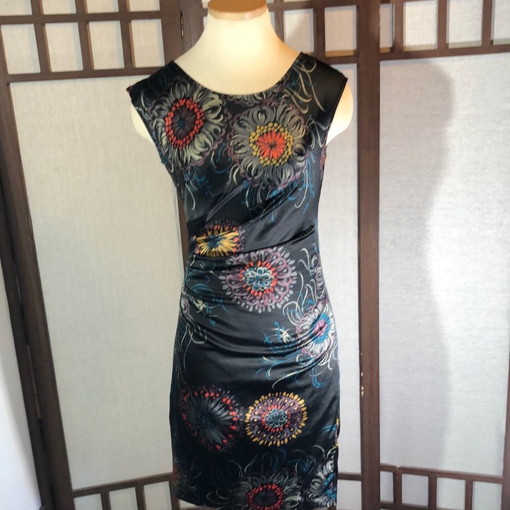 Outback Red Black Dress XS Silky Floral Sexy /Sleeveless/ Red, Gold, Blue, Grey